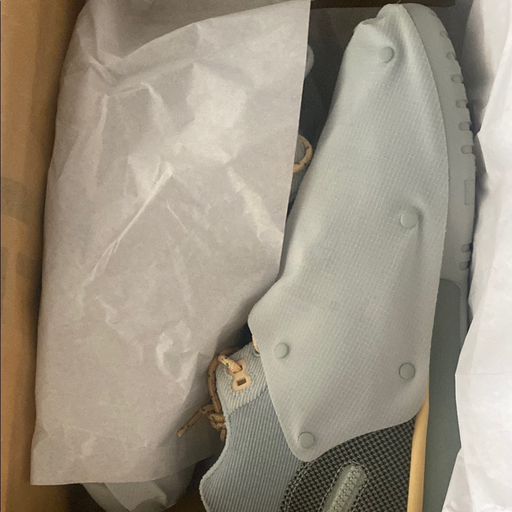 Nike Gray Sneakers Classic Design